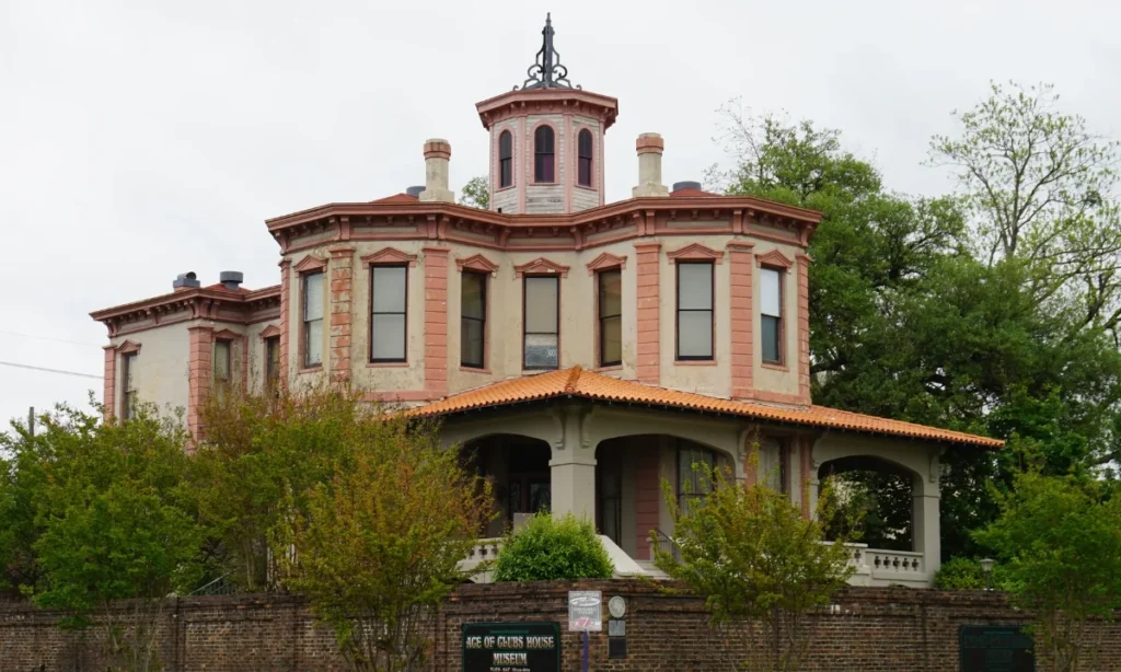 Ace of Clubs House